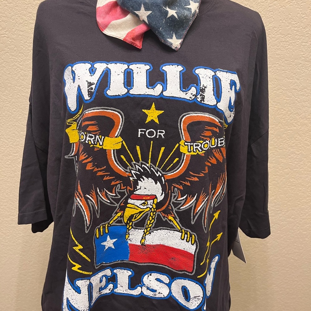 Willie Nelson One Size Black Graphic Tee with Eagle Design